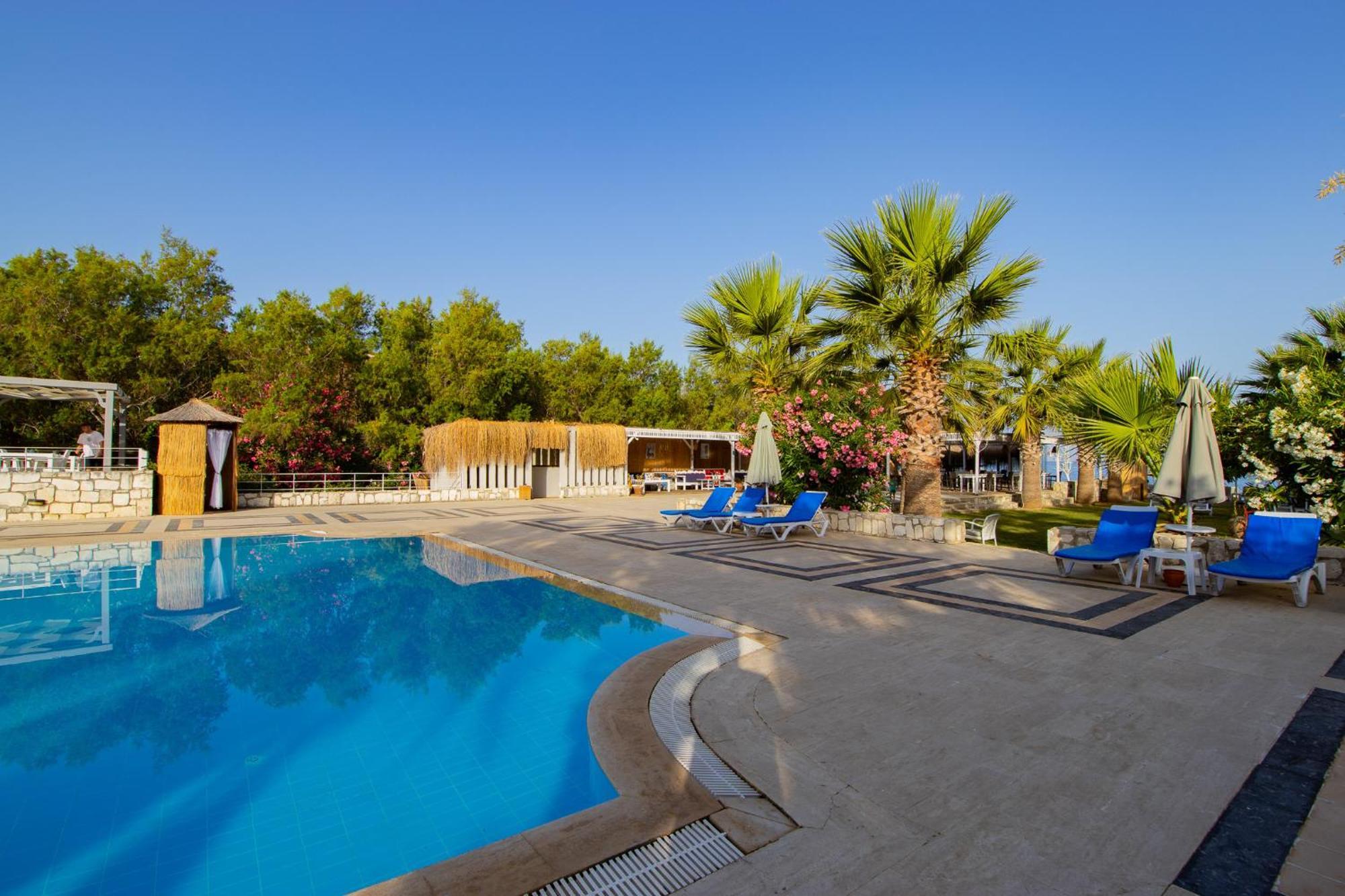 Ladonia Hotels Zemda Guemuesluek Exterior photo