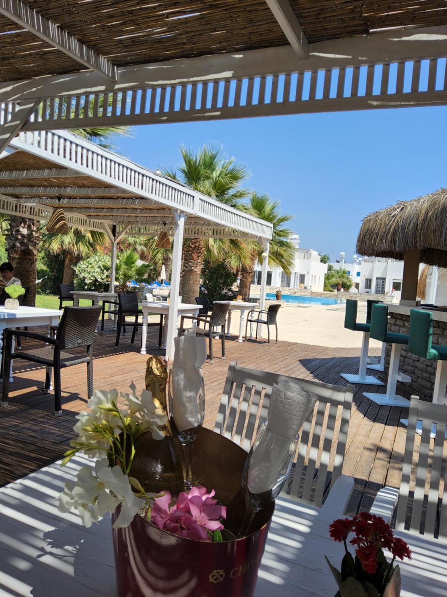 Ladonia Hotels Zemda Guemuesluek Exterior photo
