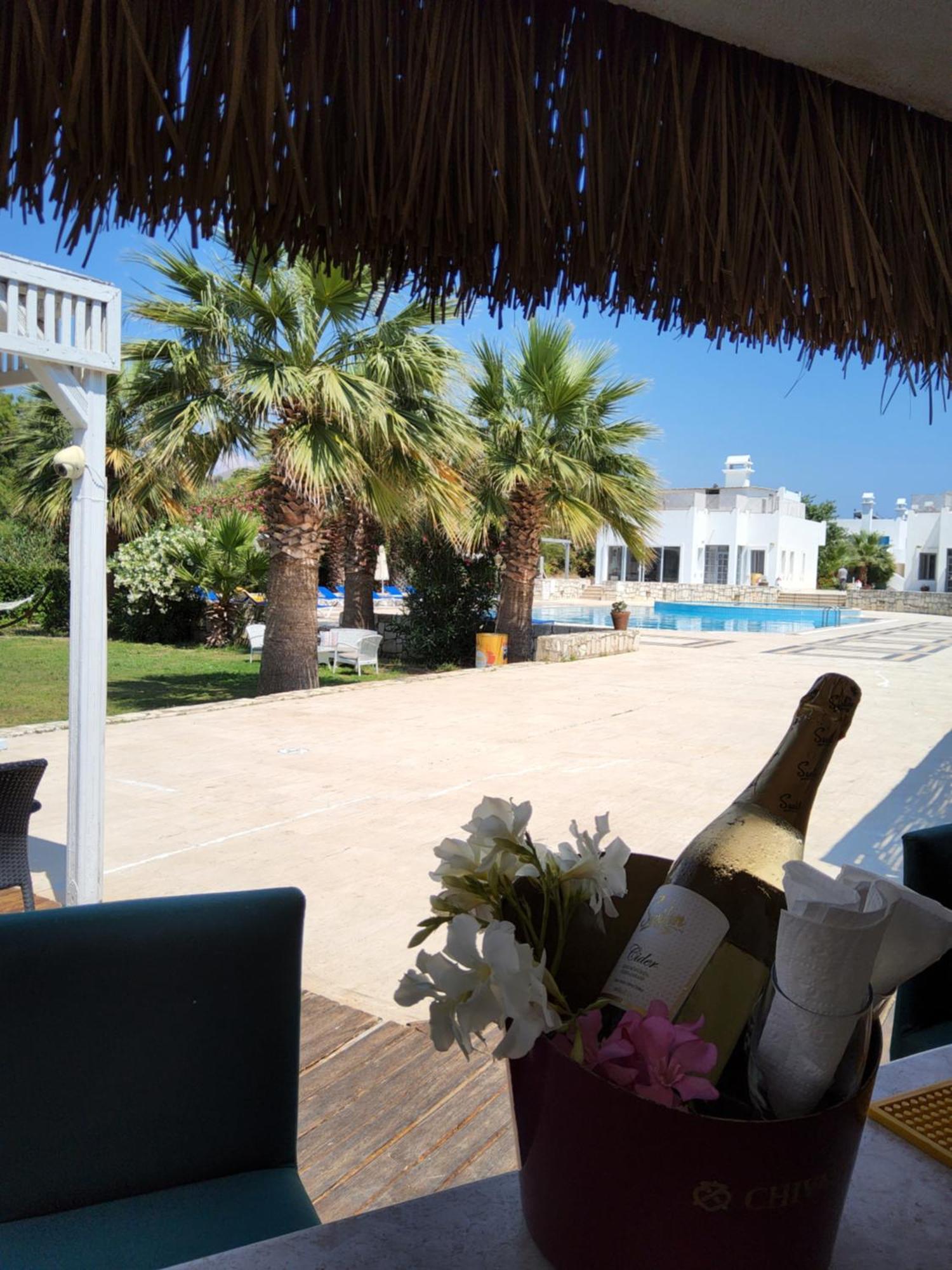 Ladonia Hotels Zemda Guemuesluek Exterior photo