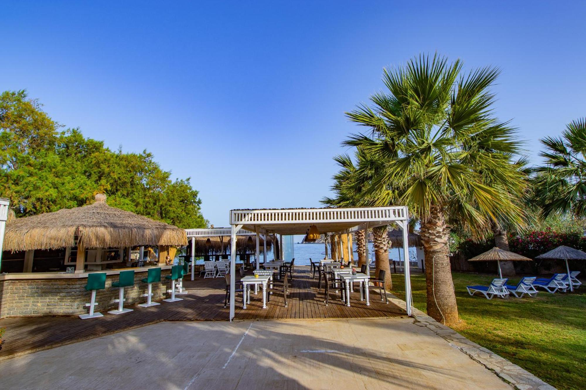 Ladonia Hotels Zemda Guemuesluek Exterior photo
