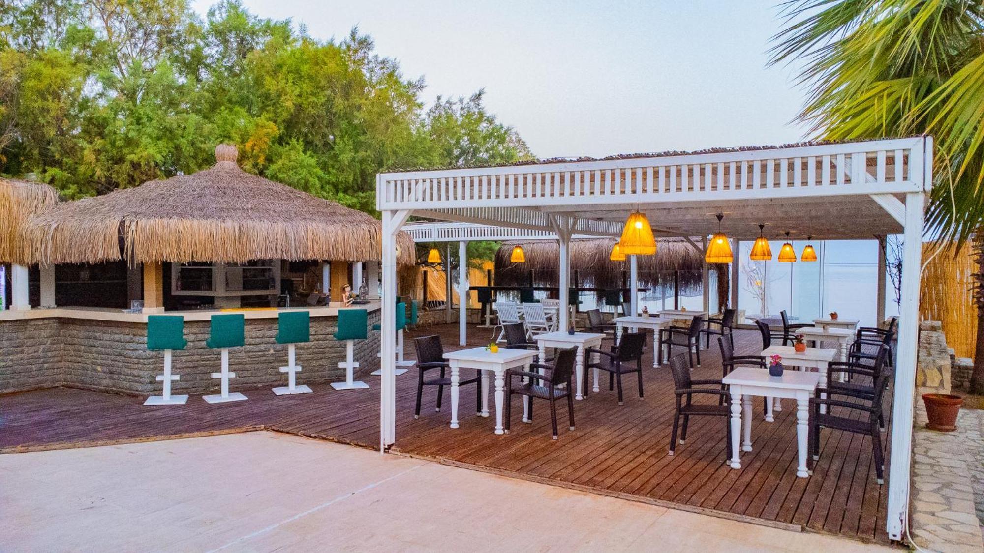 Ladonia Hotels Zemda Guemuesluek Exterior photo