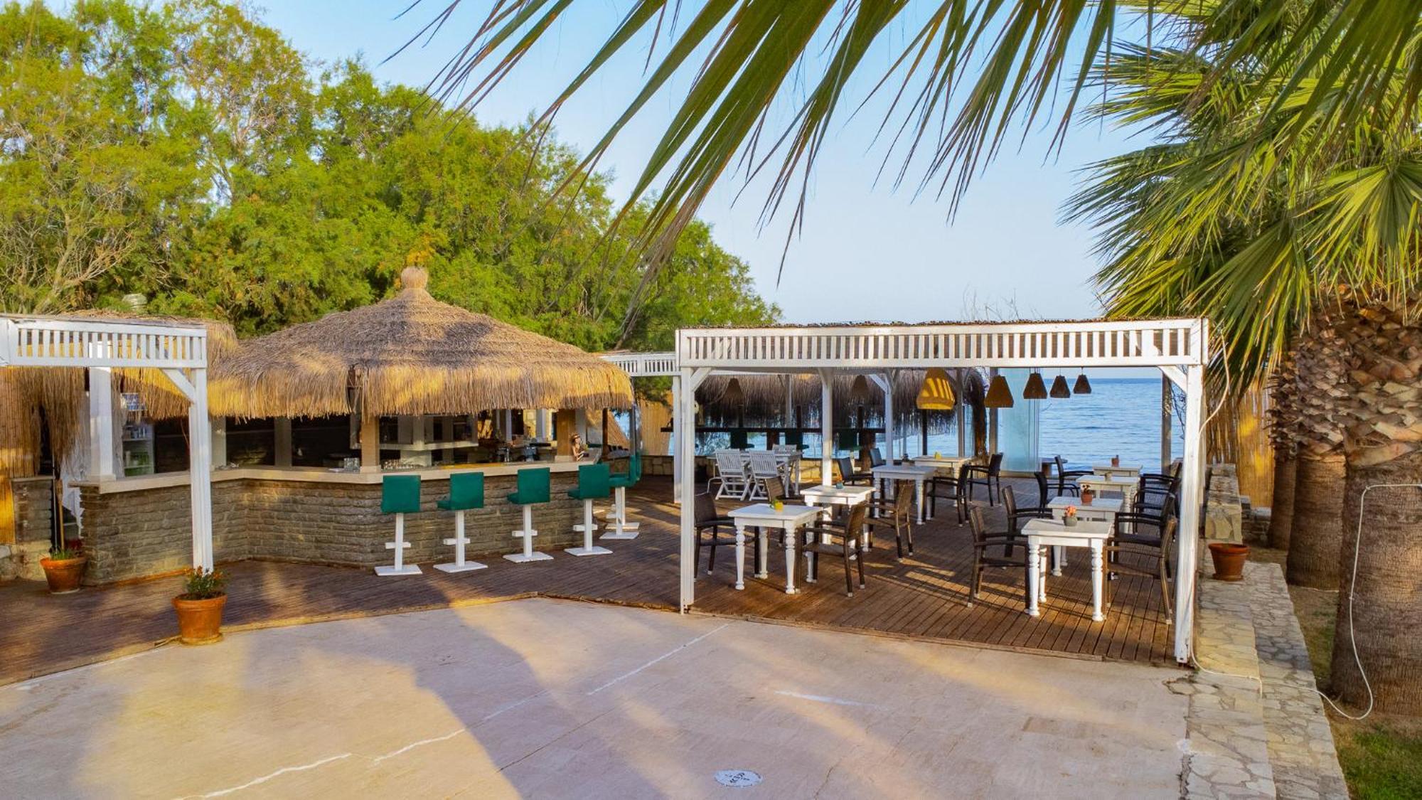 Ladonia Hotels Zemda Guemuesluek Exterior photo