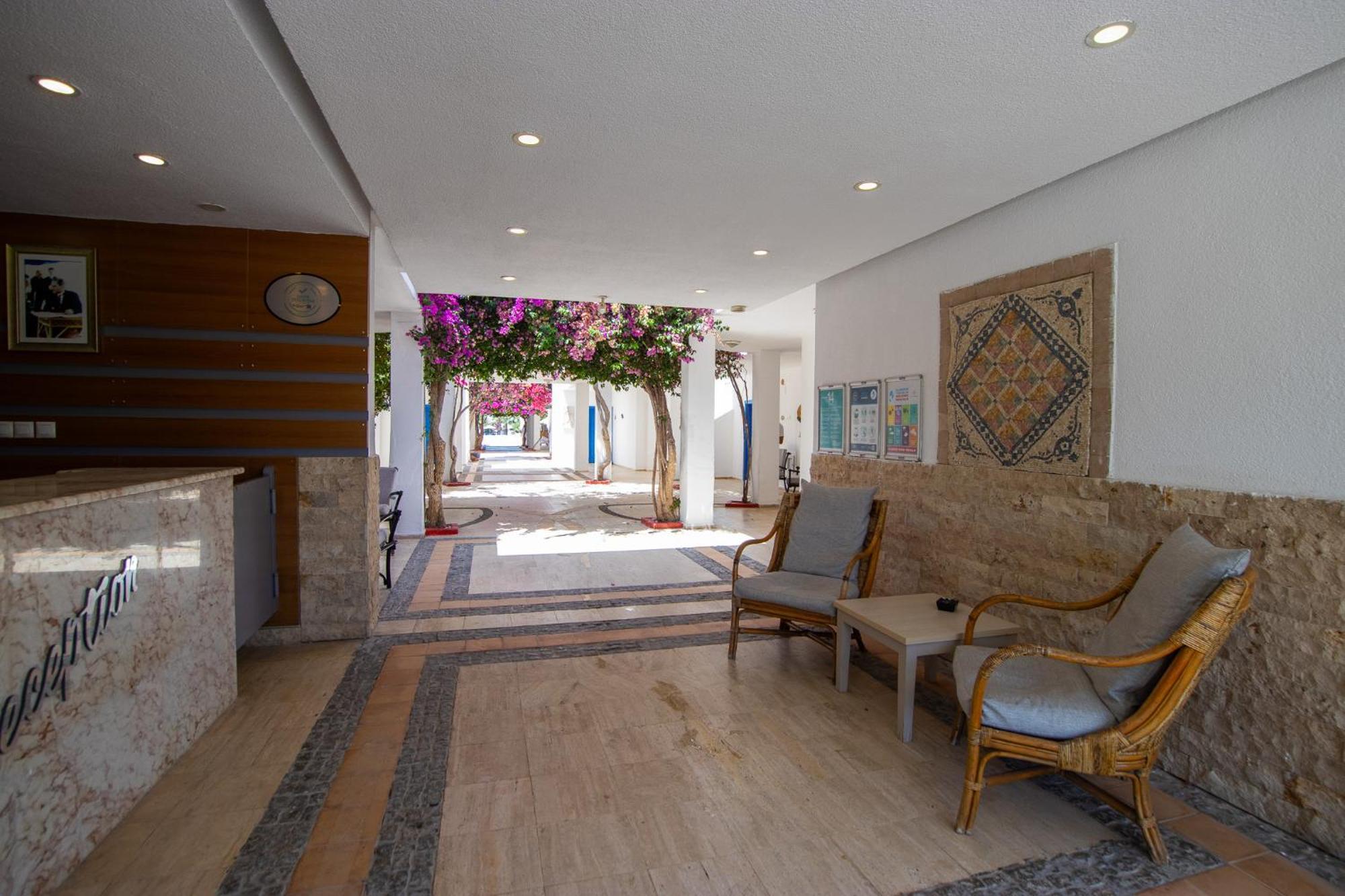 Ladonia Hotels Zemda Guemuesluek Exterior photo