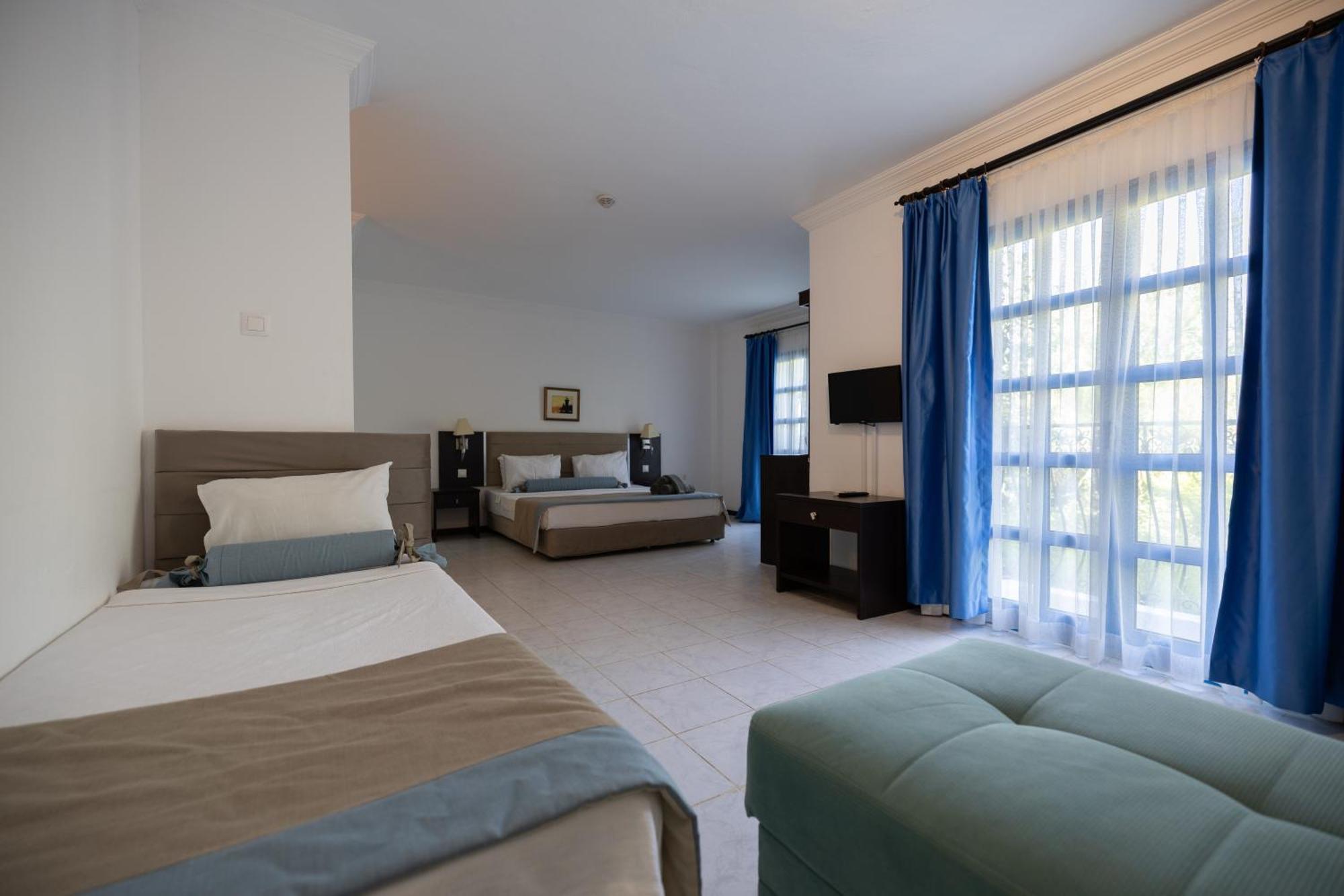 Ladonia Hotels Zemda Guemuesluek Exterior photo