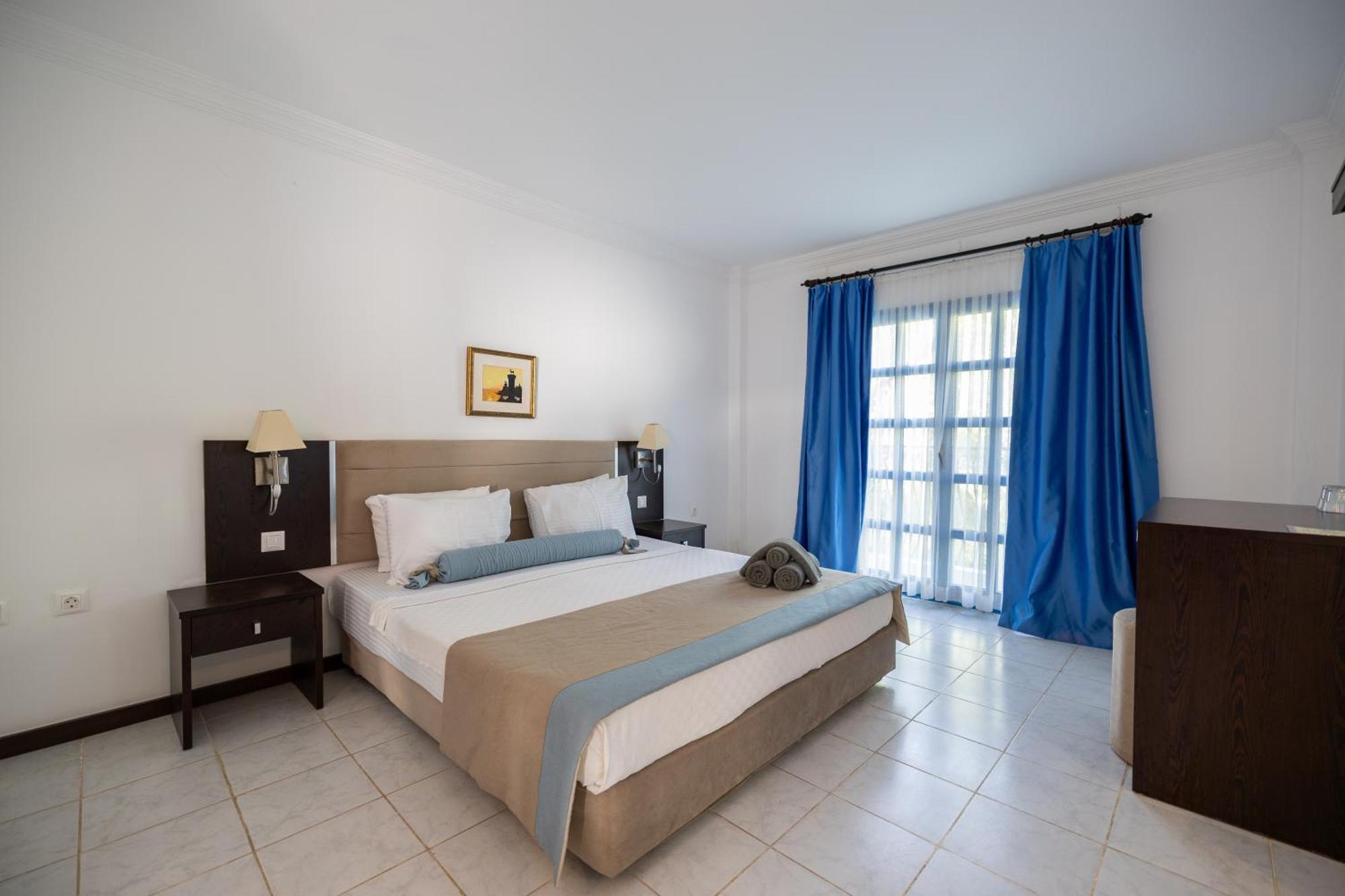 Ladonia Hotels Zemda Guemuesluek Exterior photo